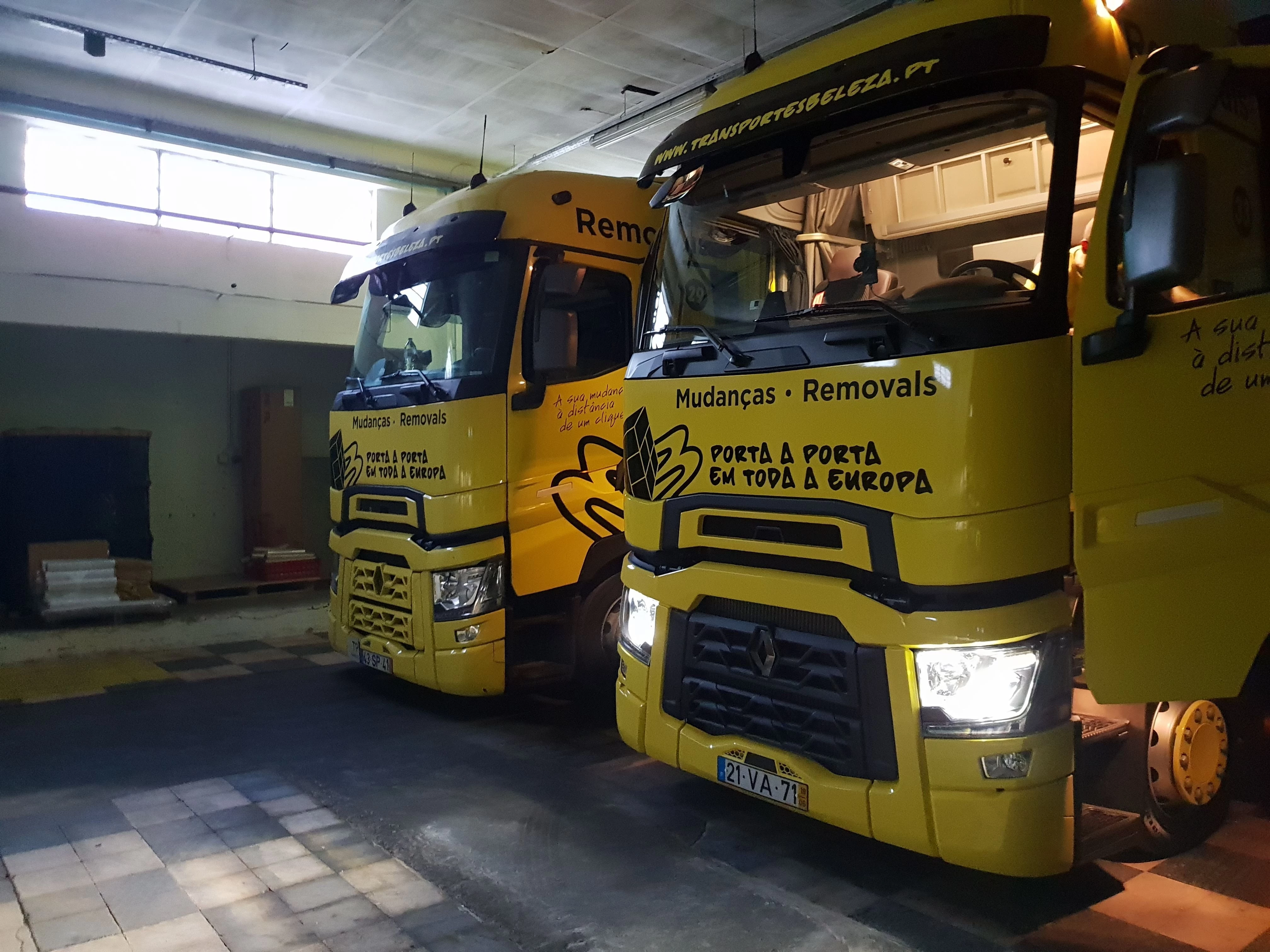 camiões de Transportes de Mudanças Suíça-Portugal
